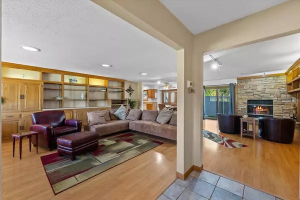 Wauwatosa, WI 53225,10606 W Congress STREET