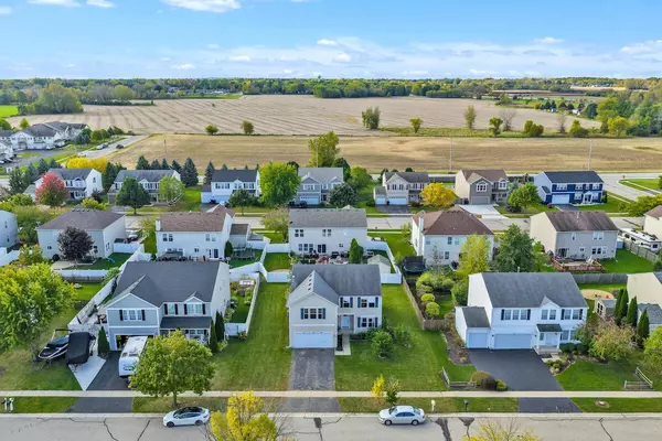 Elkhorn, WI 53121,209 W Sunflower STREET