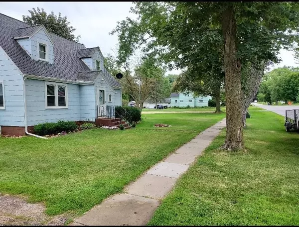 Westfield, WI 53964,512 S Charles St