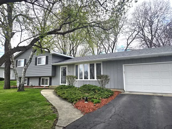 602 Parkwood LANE, Jefferson, WI 53549