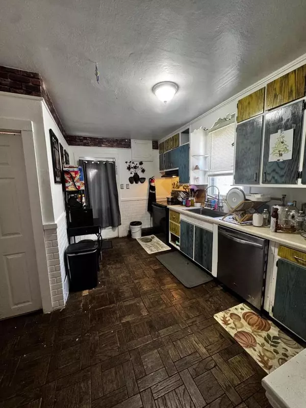 Sheboygan, WI 53081,812 N 5th STREET