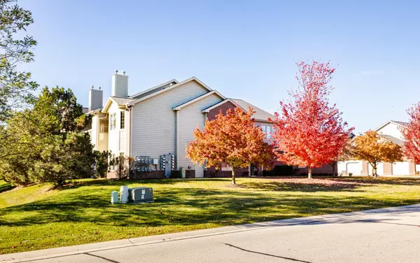 New Berlin, WI 53151,4893 S Forest Ridge DRIVE #23