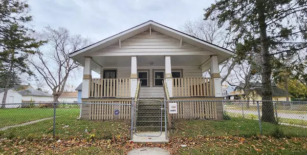 3733 W Fairmount AVENUE, Milwaukee, WI 53209