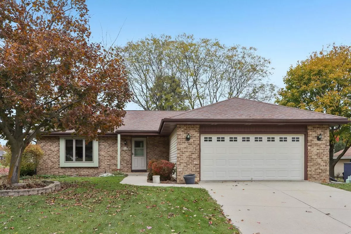 Menomonee Falls, WI 53051,N77W15302 Crossway DRIVE