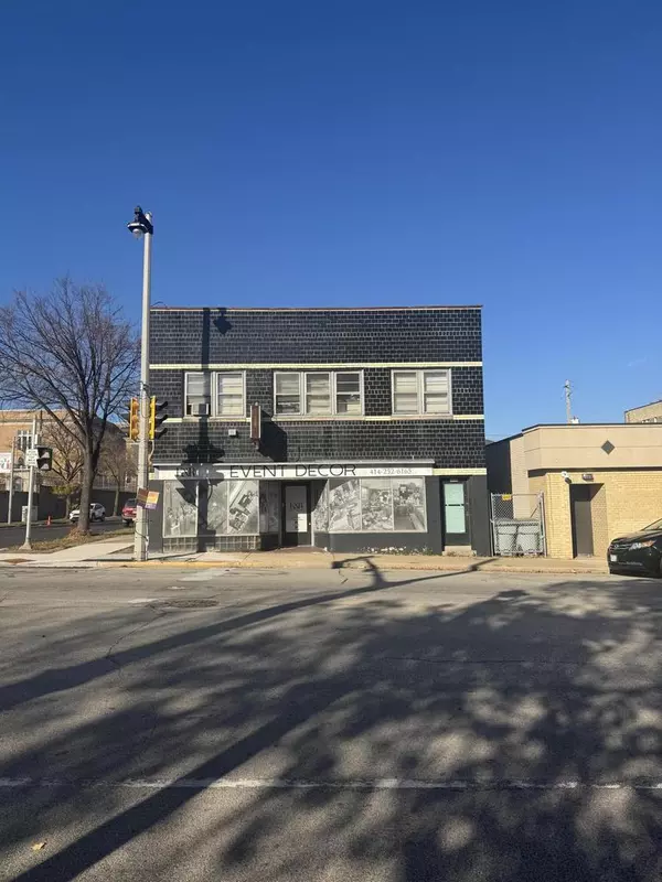 Milwaukee, WI 53208,5038 W North AVENUE #5040