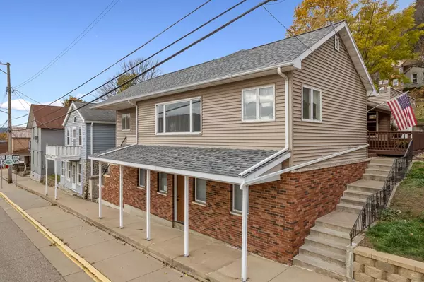 63 North STREET, Fountain City, WI 54629