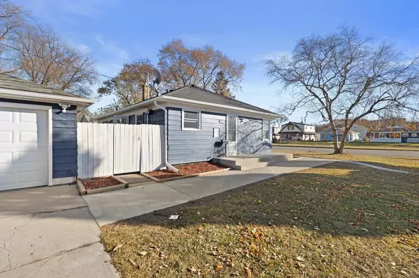 Milwaukee, WI 53225,9570 W Silver Spring DRIVE