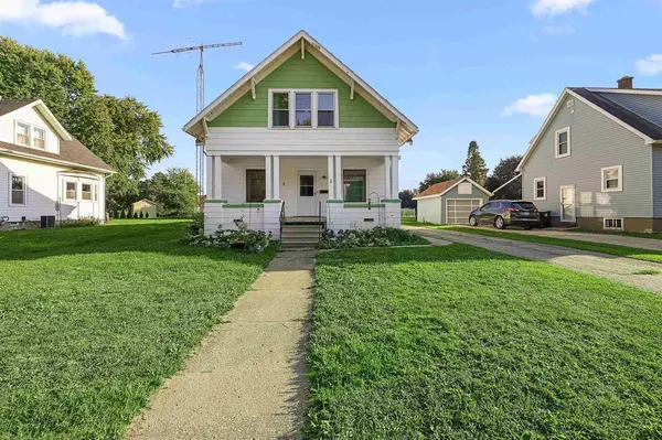 145 E Burnett STREET, Beaver Dam, WI 53916