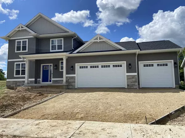 407 Molly Ln, Cottage Grove, WI 53527