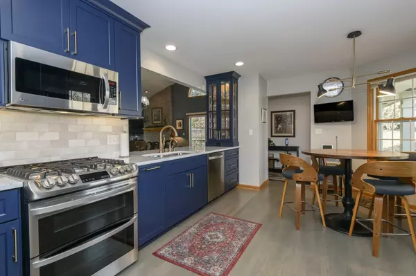 Brookfield, WI 53045,675 Charleston COURT #B