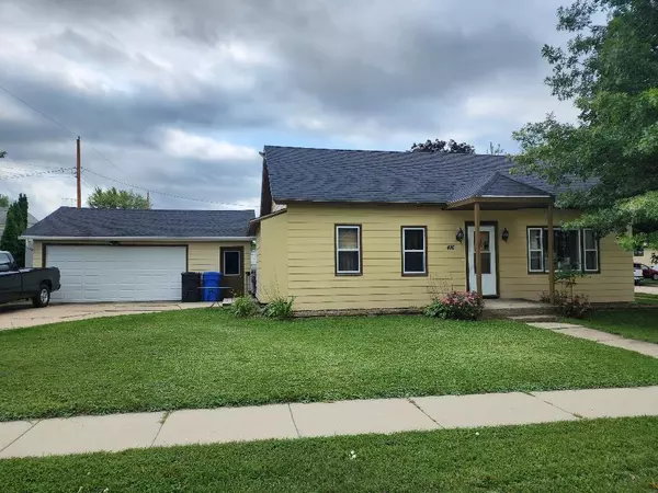 416 W Florence St, Cambria, WI 53923