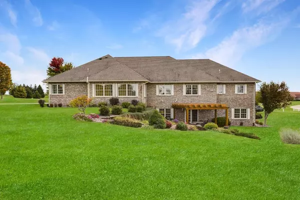 Dodgeville, WI 53533,3468 Veterans PASS