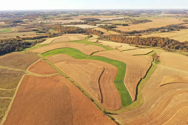 Mineral Point, WI 53565,434.11± Acres Fort Defiance ROAD