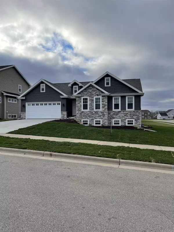 514 Big Stone Tr, Middleton, WI 53562