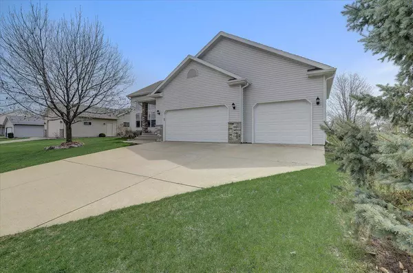 Prairie Du Sac, WI 53578,2013 Mustang Dr