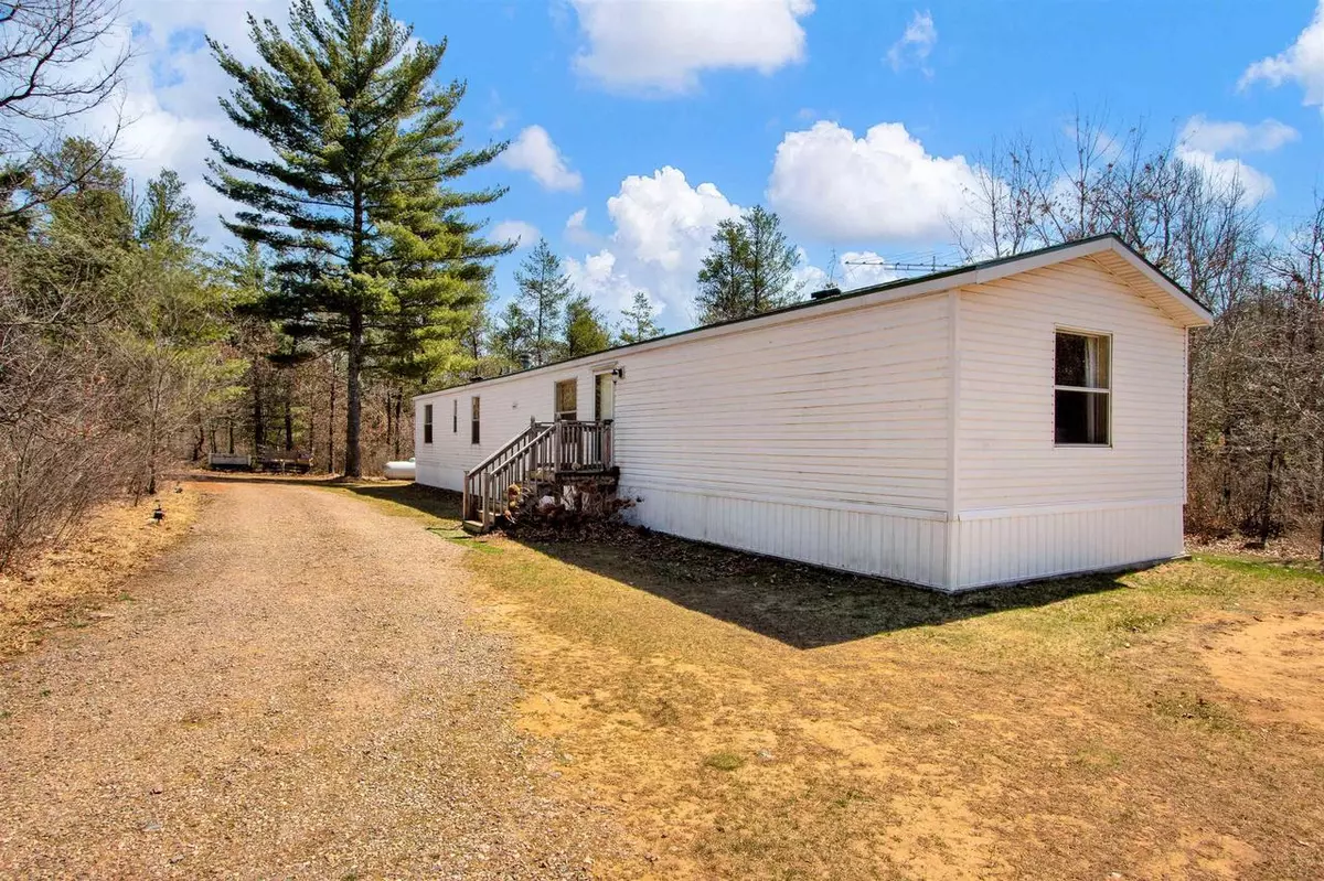 Hancock, WI 54943,961 Blackhawk COURT