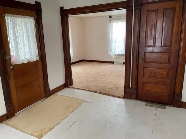 Dodgeville, WI 53533,314 S Linn St