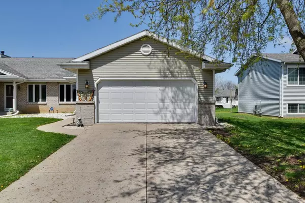237 W Parkview STREET, Cottage Grove, WI 53527