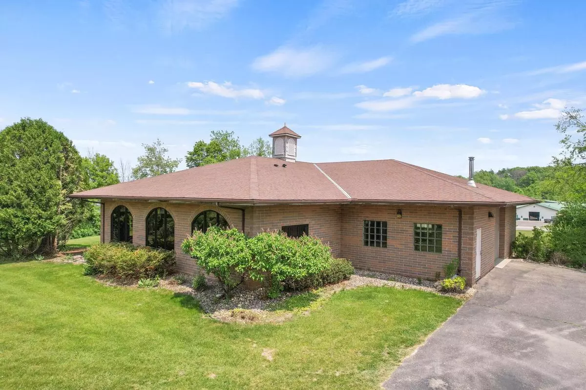 Baraboo, WI 53913,1200 Lake Street