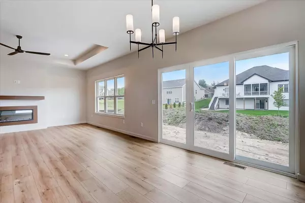 Deforest, WI 53532,6692 Grouse Woods Road