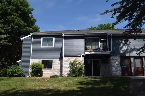 101 Whispering Pines WAY, Fitchburg, WI 53713