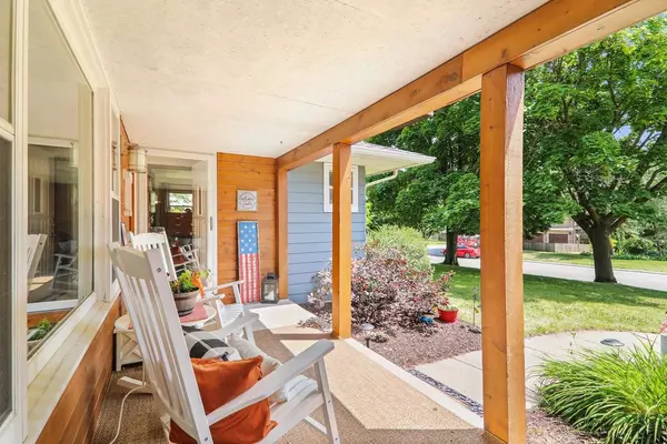 Dodgeville, WI 53533,408 W North Street