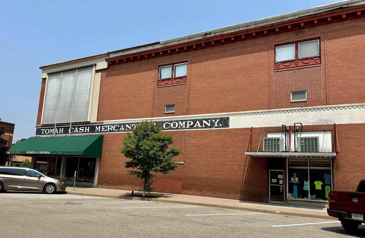 Tomah, WI 54660,914 Superior Avenue