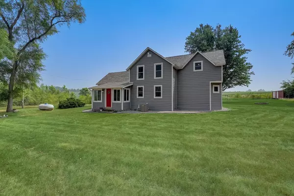 W6801 Patchin Road, Pardeeville, WI 53954