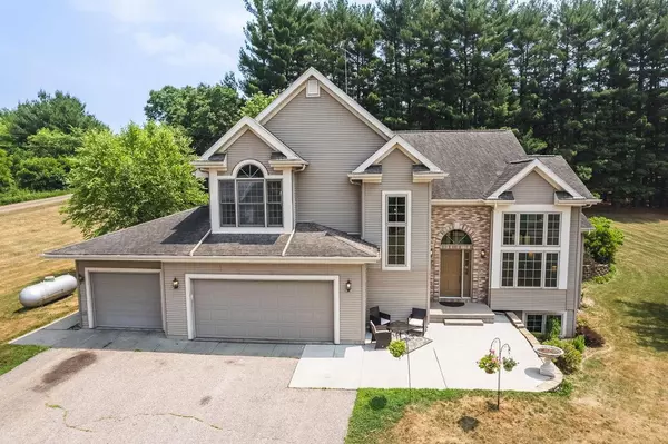 Lyndon Station, WI 53944,S1372 Town Hall Road