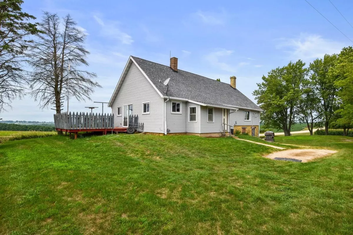 Mount Horeb, WI 53572,1096 County Road H