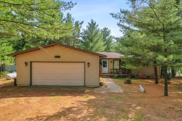 315 Ember Court, Oxford, WI 53952