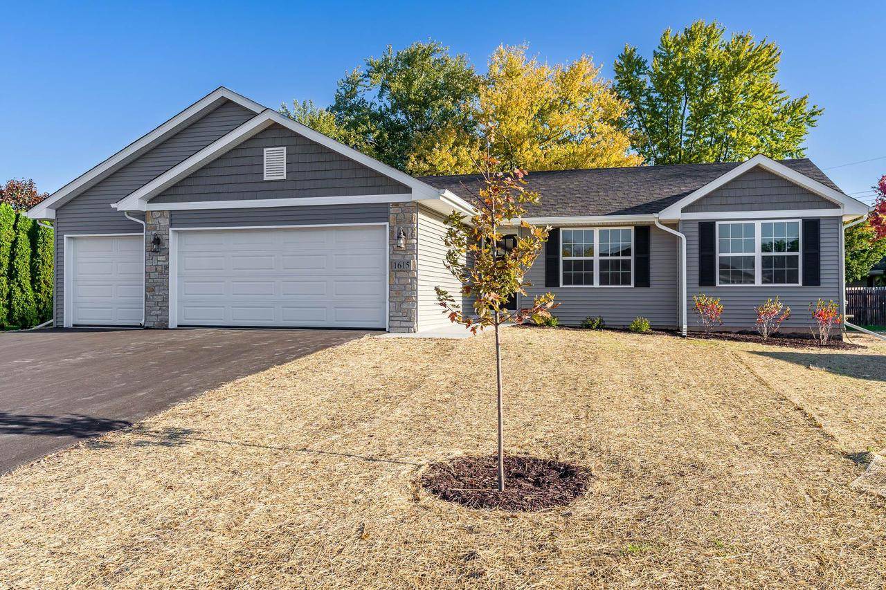 1615 Creston Park Drive, Janesville, WI 53545