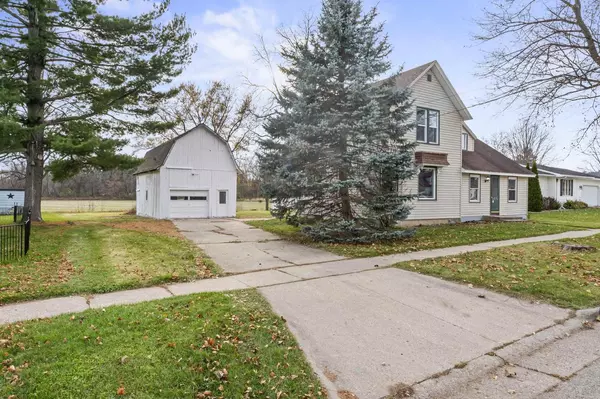 Milton, WI 53563,413 Golden Lane