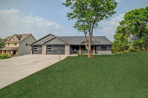 S1265 Lost Oaks Court,  Wisconsin Dells,  WI 53965