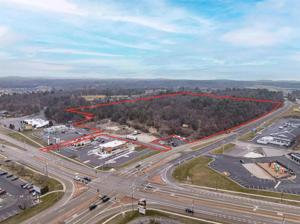 Wisconsin Dells, WI 53965,23.36 Acre Highway 12