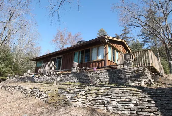 W8539 Eagle Drive, Oxford, WI 53952