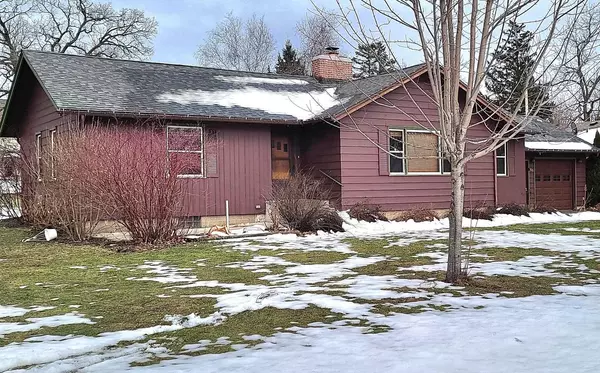 Mauston, WI 53948,309 Loomis Drive