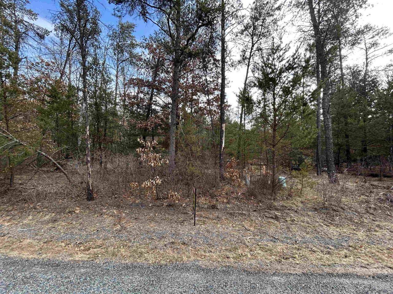 Lot  137 Pine Lane,  New Lisbon,  WI 53950