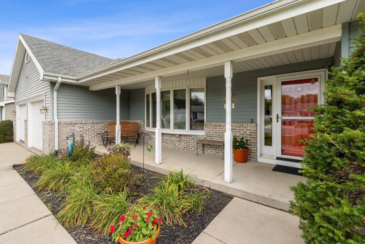 Sauk City, WI 53583,528 Sycamore Street