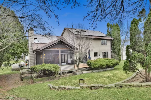Madison, WI 53719,5913 Stanton Lane