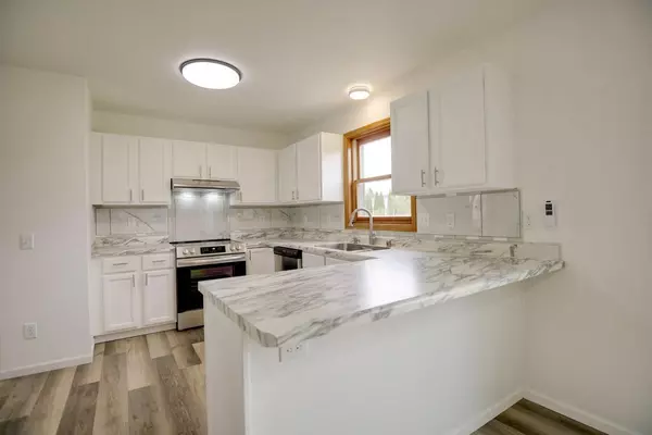 Cottage Grove, WI 53527,300 W Clover Lane