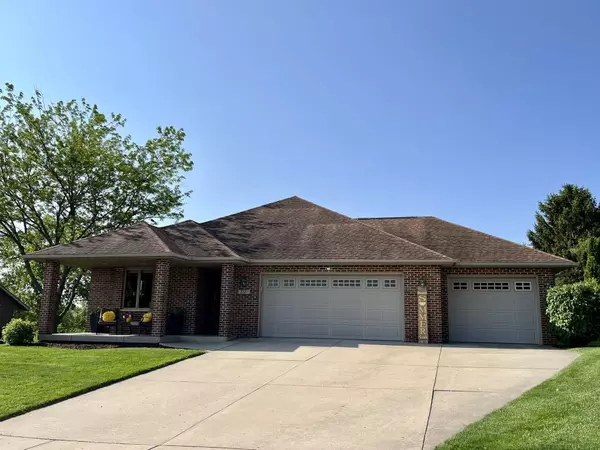 3721 Falcon Ridge Drive,  Janesville,  WI 53548