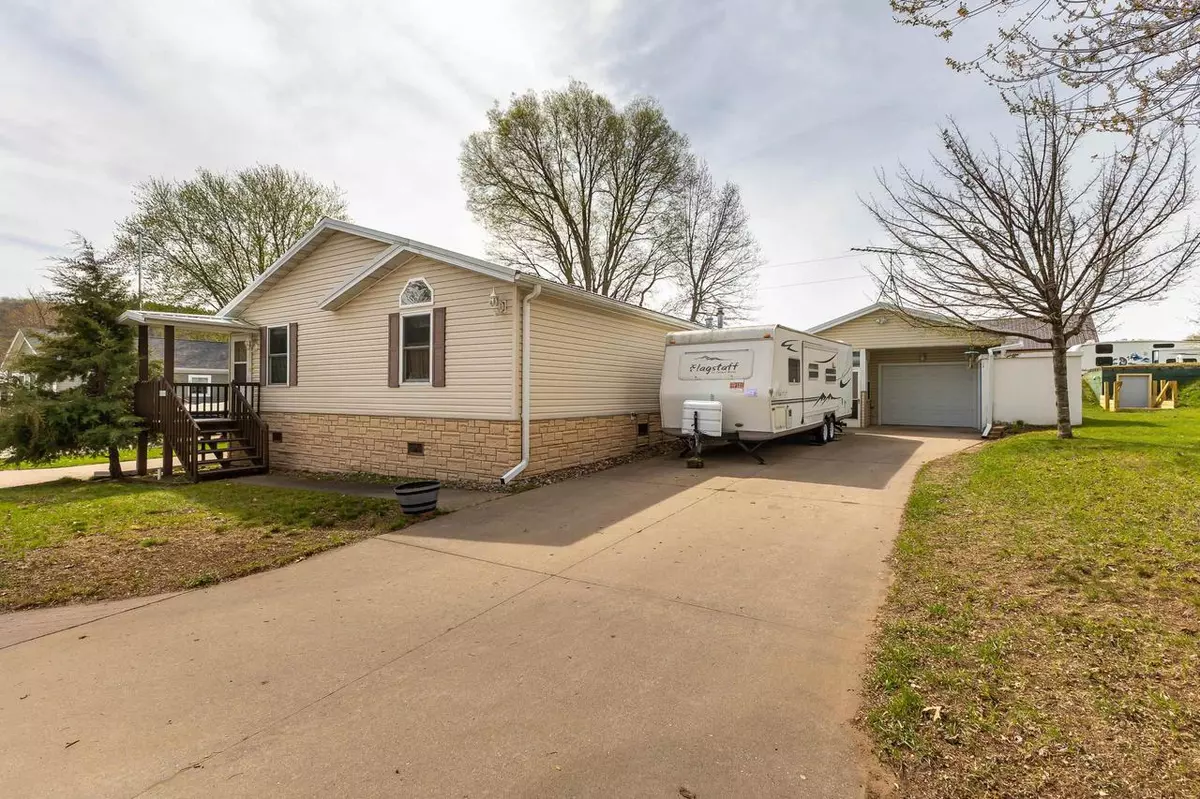 Bagley, WI 53801,350 Lakeview Lane