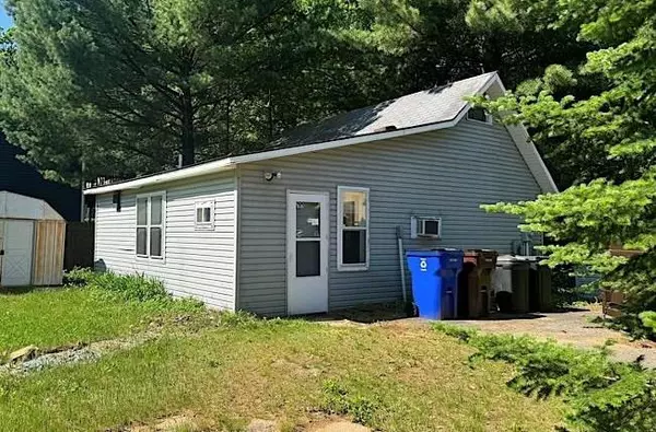 253 Birch Street, Oxford, WI 53952