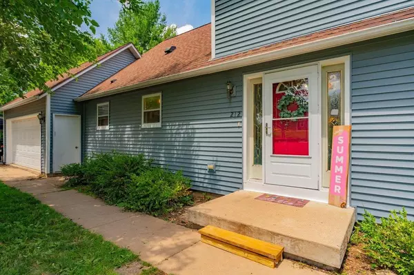 Deerfield, WI 53531,212 Knoll Court