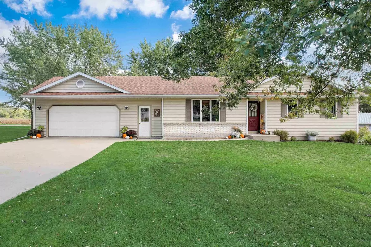 Prairie Du Sac, WI 53578,S9532 Center Street