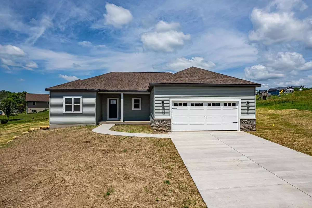Dodgeville, WI 53533,404 Creekview Circle