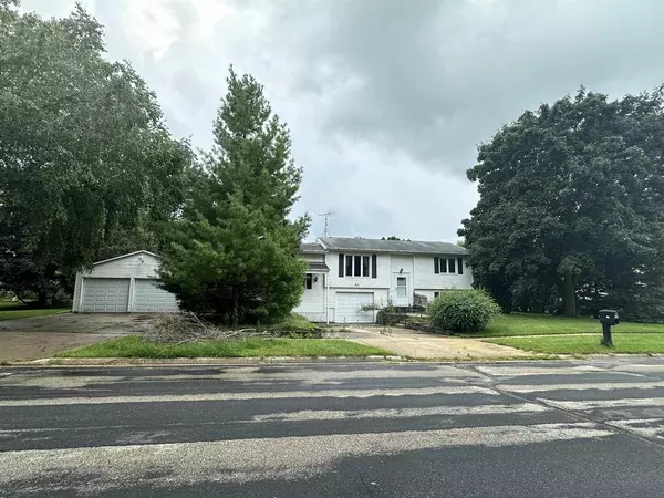 Clinton, WI 53525,811 Shu Lar Lane