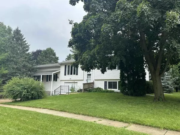 811 Shu Lar Lane, Clinton, WI 53525