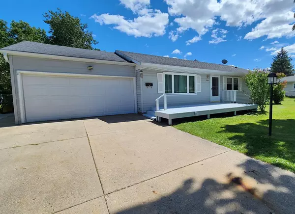 2208 E Rugby Road, Janesville, WI 53545